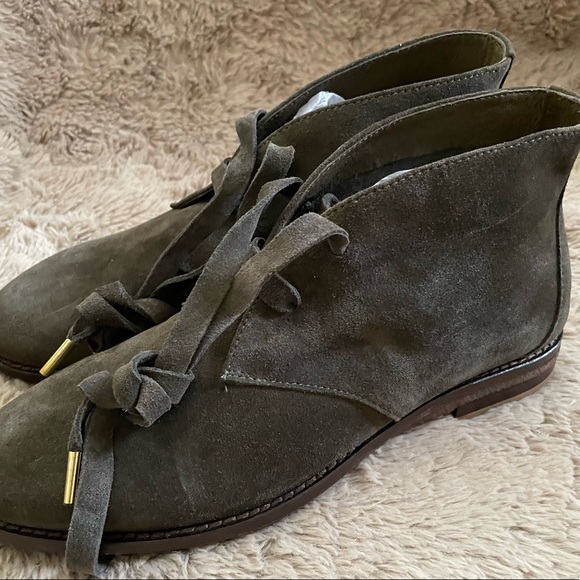 Marco Vicci Women’s 7 1/2 suede lace up booties olive  78-51224 - Picture 1 of 11